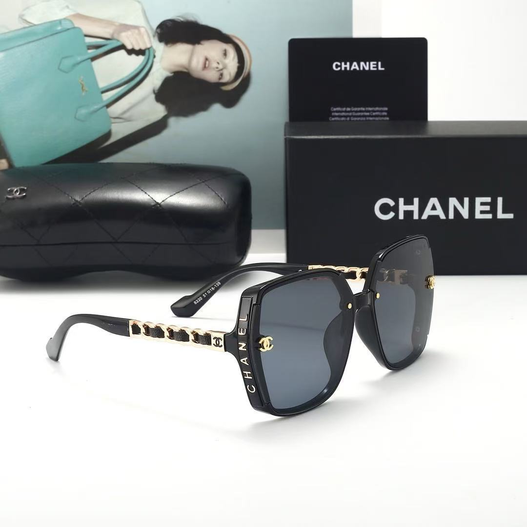 [Ships within 24 hours] New "Chanel-style" quilted-pattern leather-case sunglasses – women’s high-end square-frame shades featuring trendy gold-lettered temples; perfect for beach vacations and sun protection.