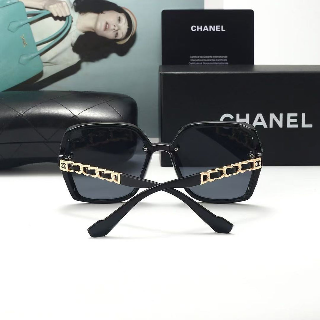 [Ships within 24 hours] New "Chanel-style" quilted-pattern leather-case sunglasses – women’s high-end square-frame shades featuring trendy gold-lettered temples; perfect for beach vacations and sun protection.